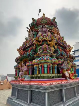 Salah satu keindahan arsitektur dari Murugan Temple yang viral dan diserbu warga Jakarta. [Instagram]